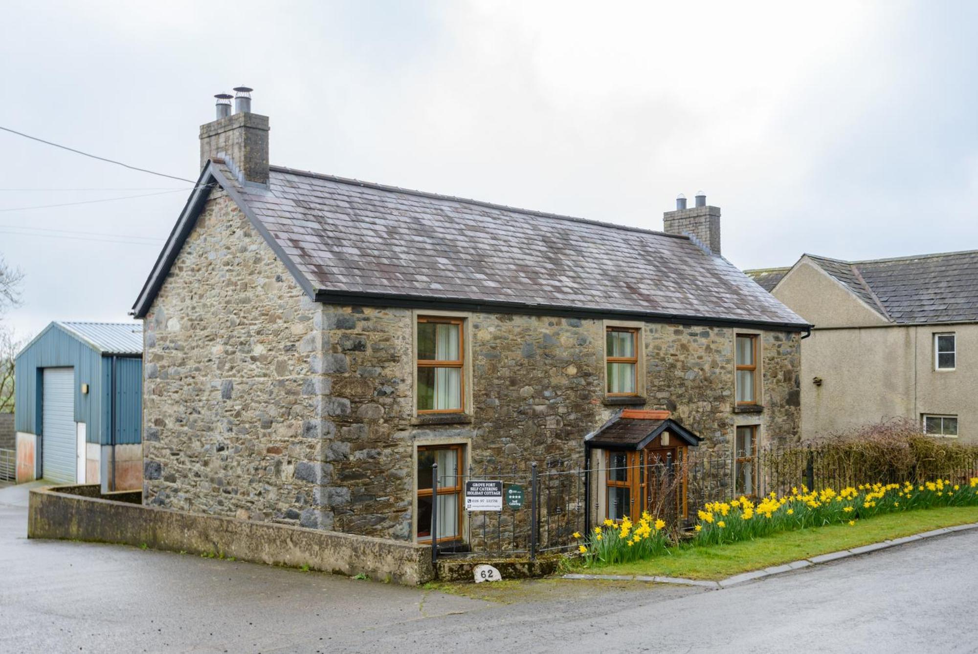 Grove Fort Self Catering Farmhouse Finnis Eksteriør bilde